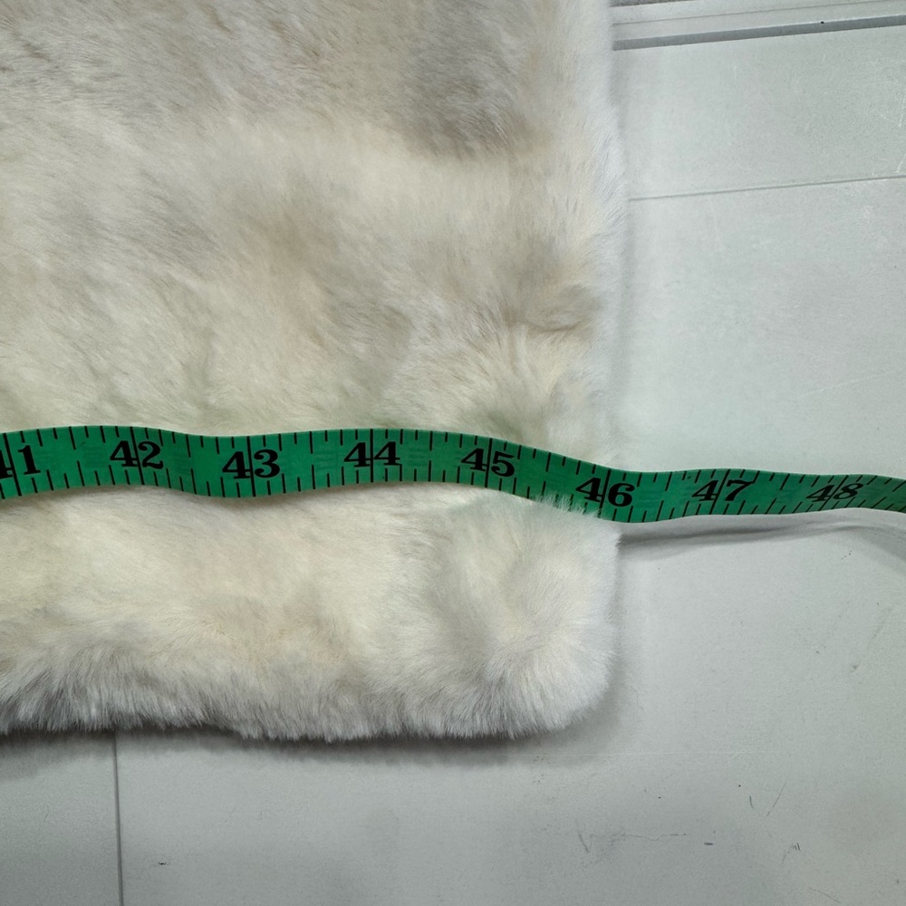 NWT Apparis Bambi Faux Fur Scarf Ivory White Multiway Wear 46x8 - Picture 4 of 5